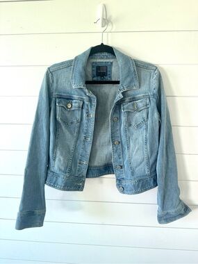 Denim Jacket - Women's Classic Jean Jacket - Size Medium